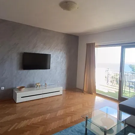 Διαμέρισμα Sea View *